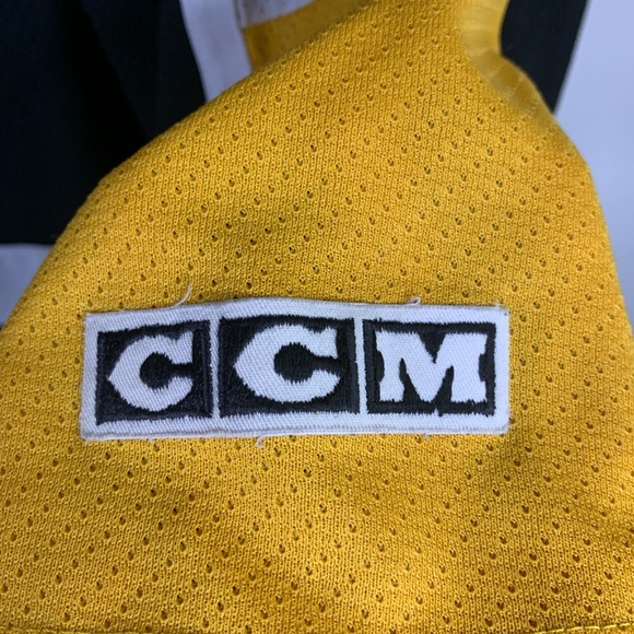 ❌SOLD❌ Ccm official nhl bobby orr Boston’s bruins throwback jersey - Picture 7 of 11